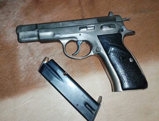 CZ 75 Chrome 9mmP, CZ 75 9mmP Nickel Chrome Good condition, excellent shooter